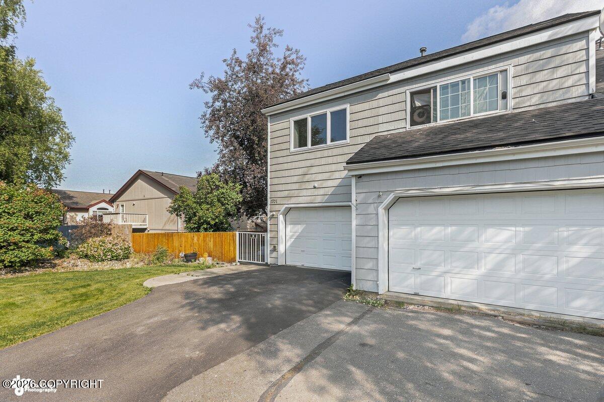1701 Commodore Drive