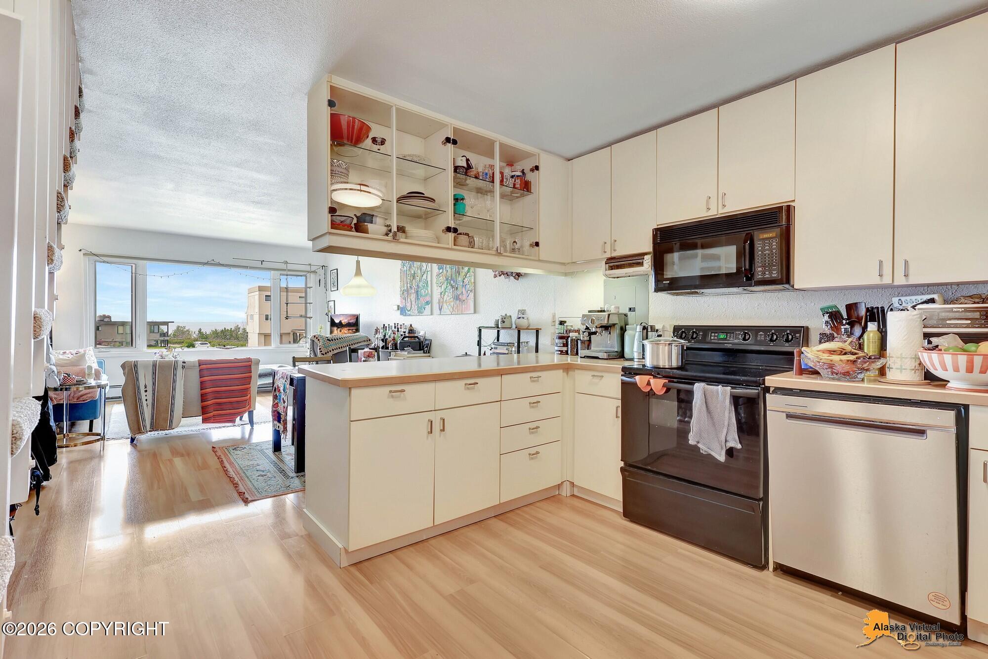 824 O Place
