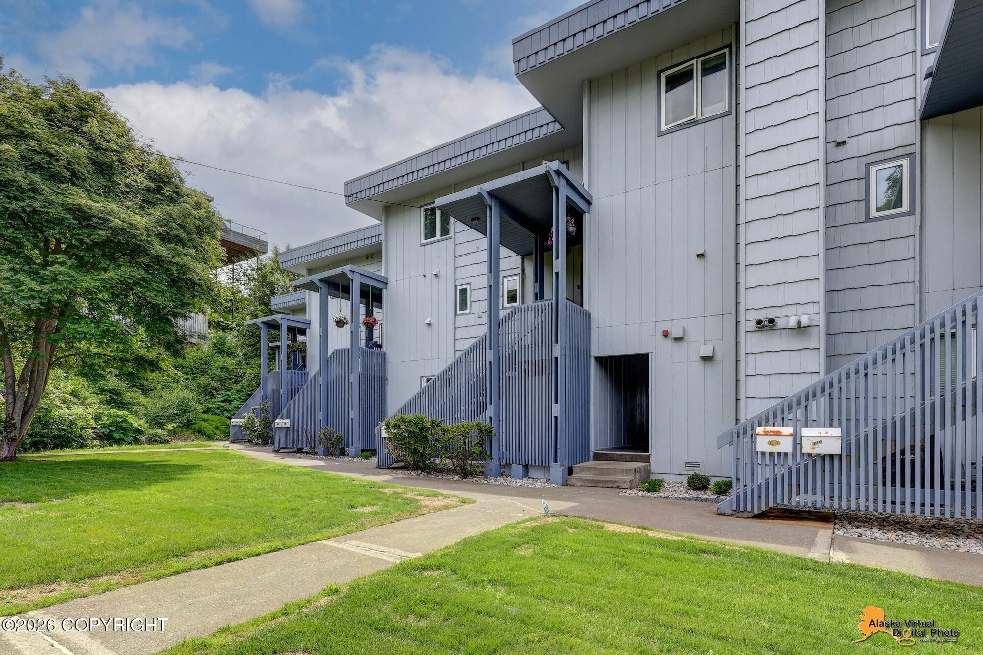 824 O Place