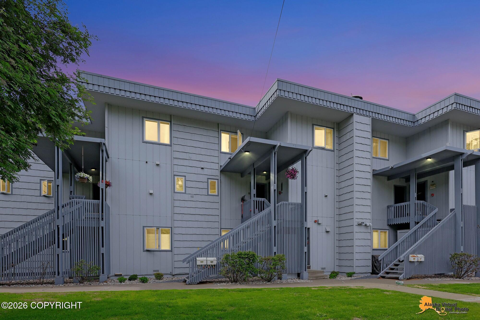 824 O Place