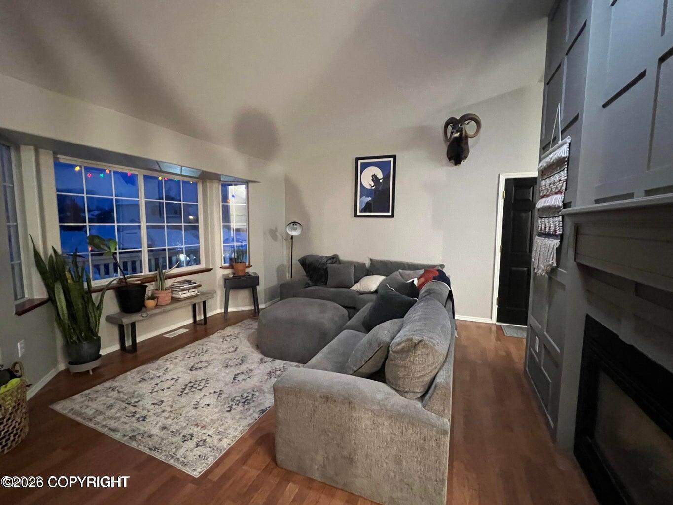 1204 S Frontier Drive