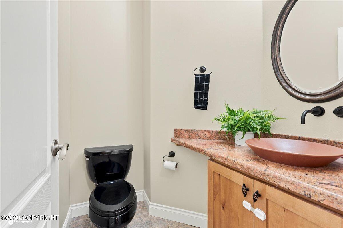3318 S Charming Valley Loop