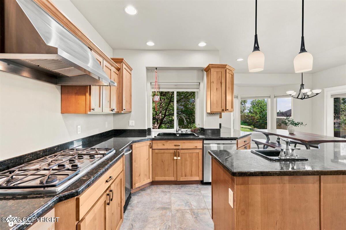 3318 S Charming Valley Loop