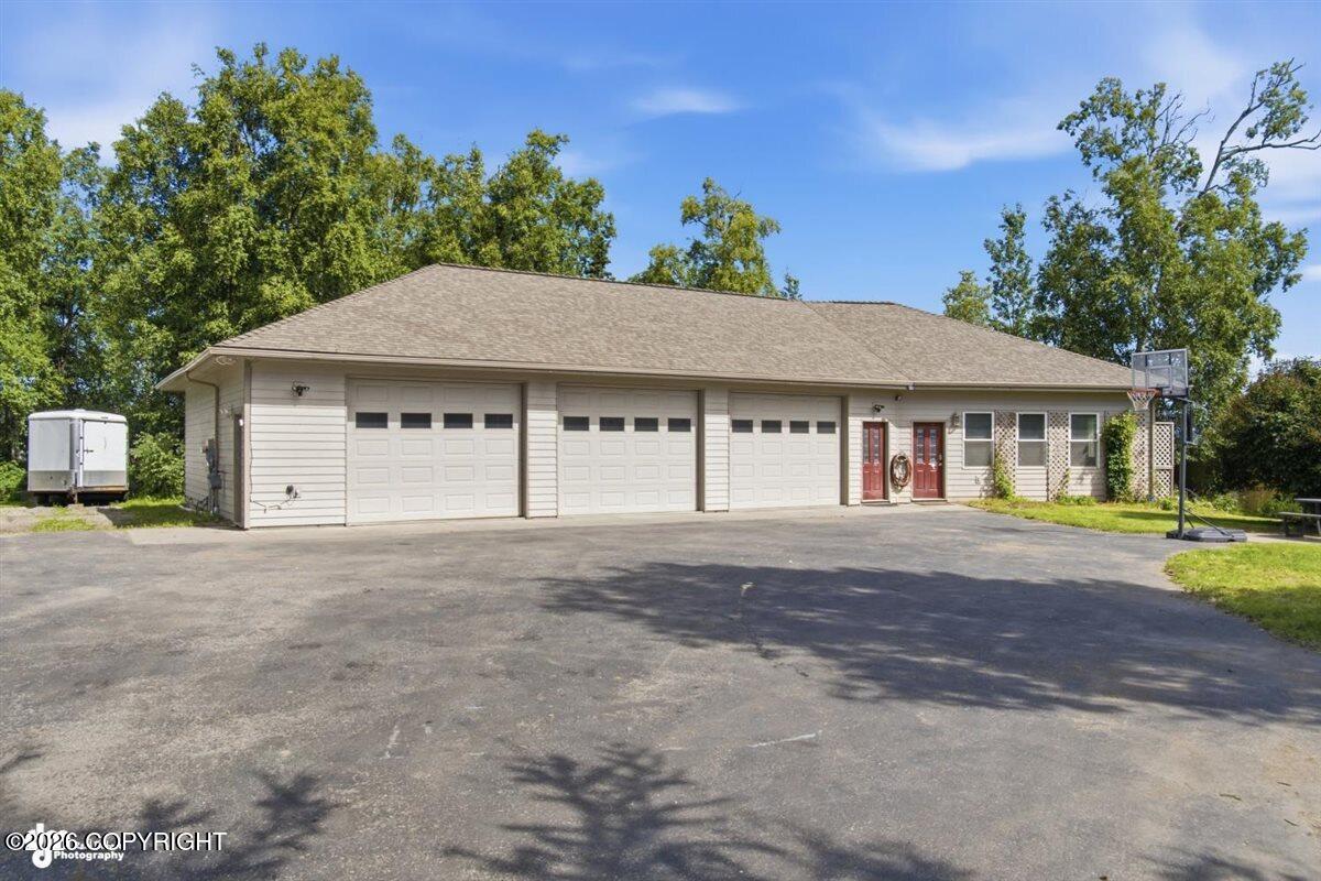 3318 S Charming Valley Loop