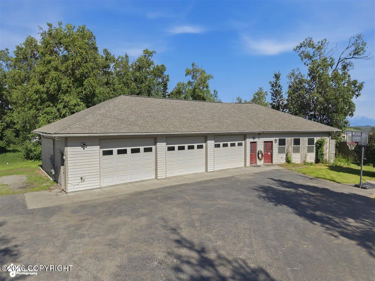 3318 S Charming Valley Loop
