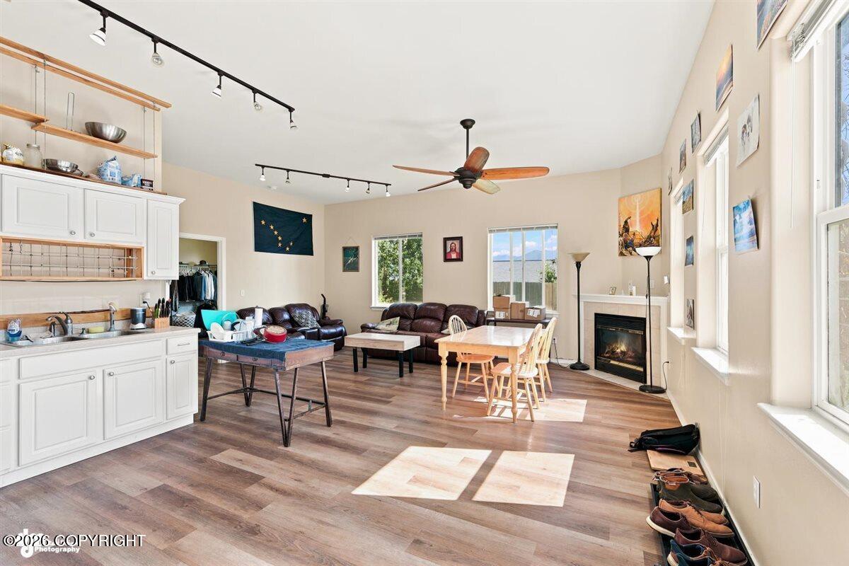 3318 S Charming Valley Loop
