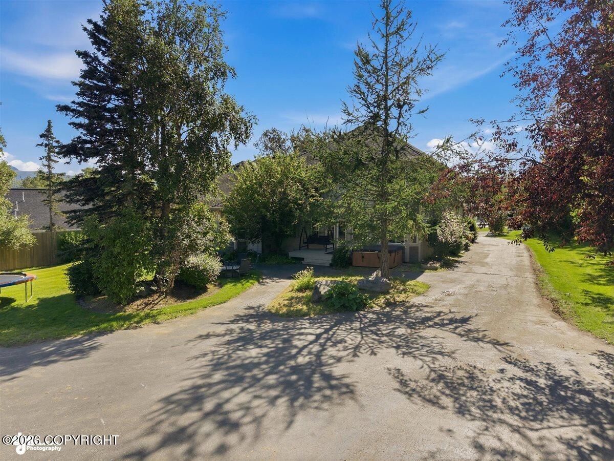 3318 S Charming Valley Loop