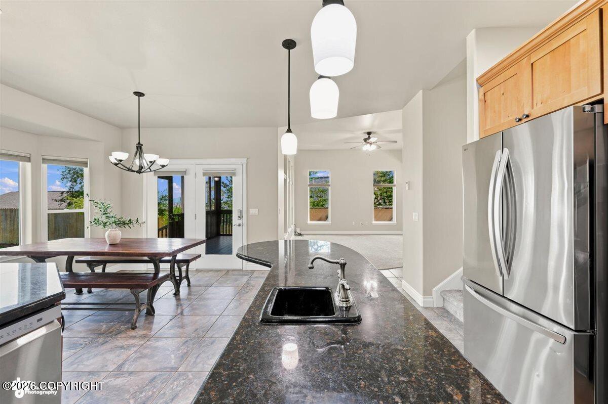 3318 S Charming Valley Loop