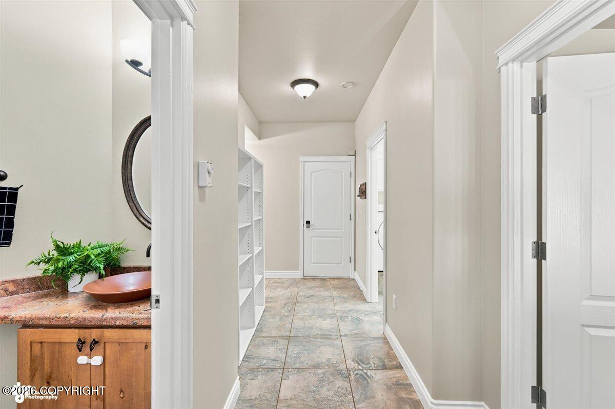 3318 S Charming Valley Loop