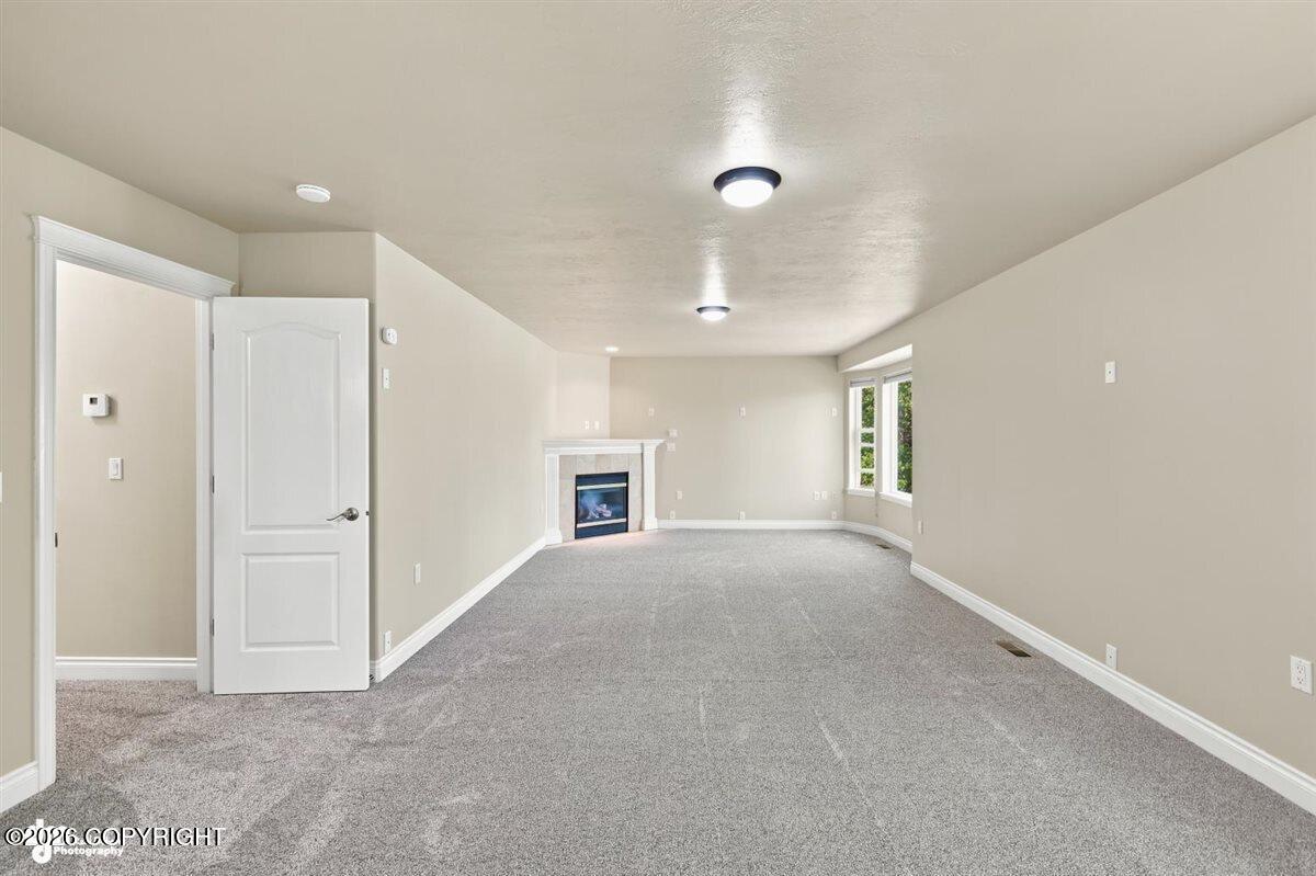 3318 S Charming Valley Loop
