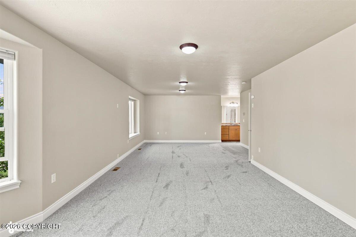 3318 S Charming Valley Loop