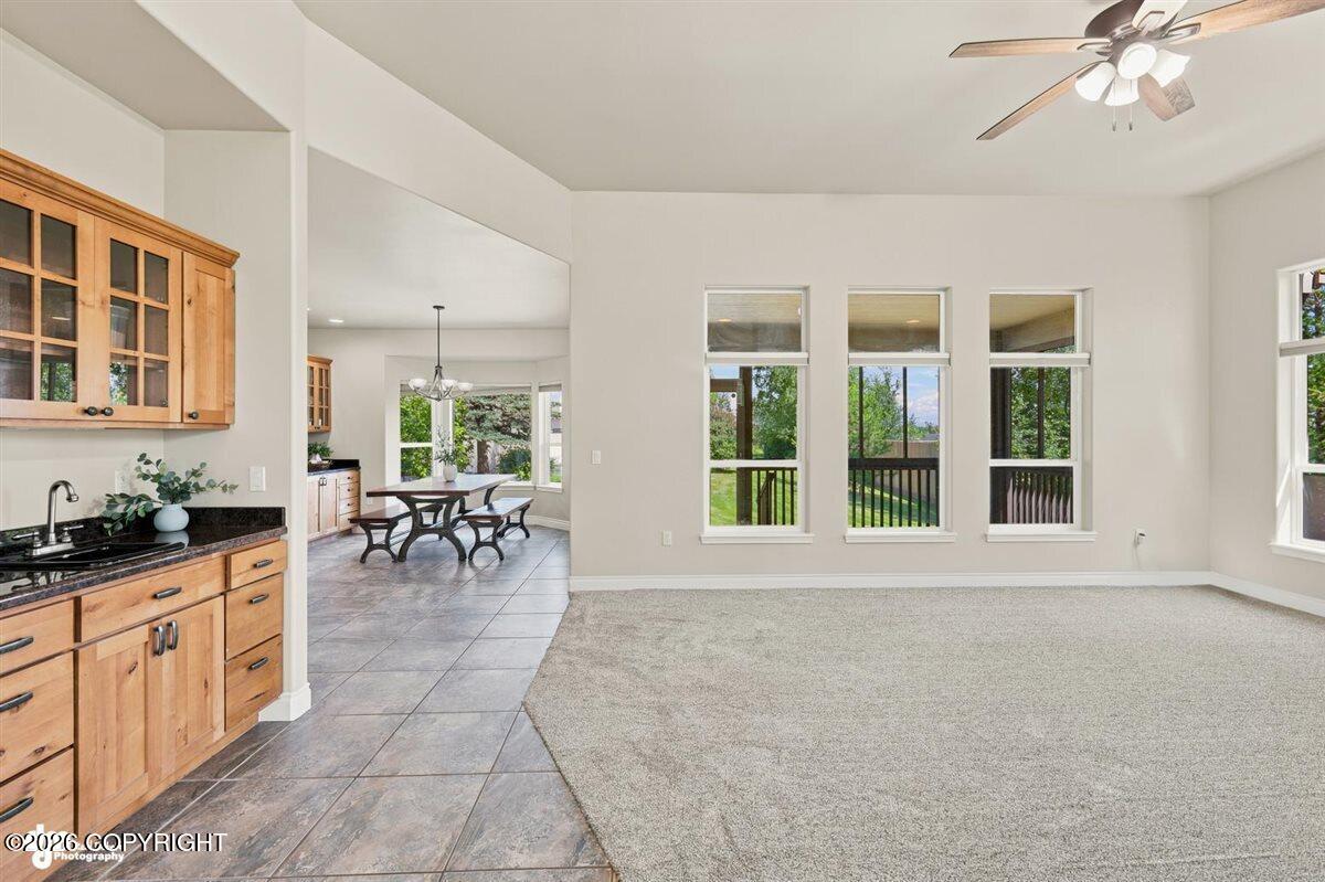 3318 S Charming Valley Loop
