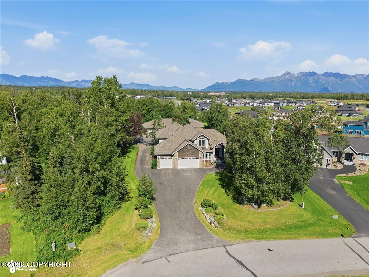 3318 S Charming Valley Loop