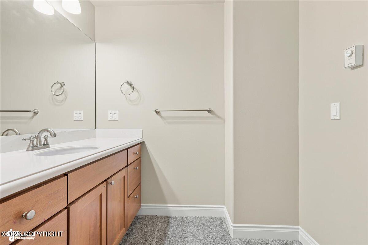 3318 S Charming Valley Loop