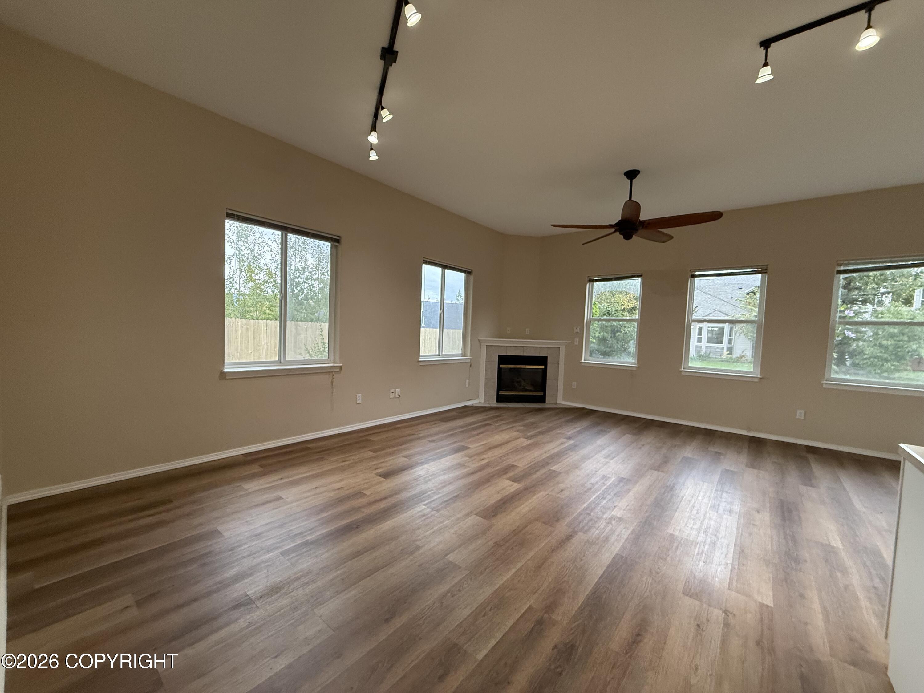 3318 S Charming Valley Loop