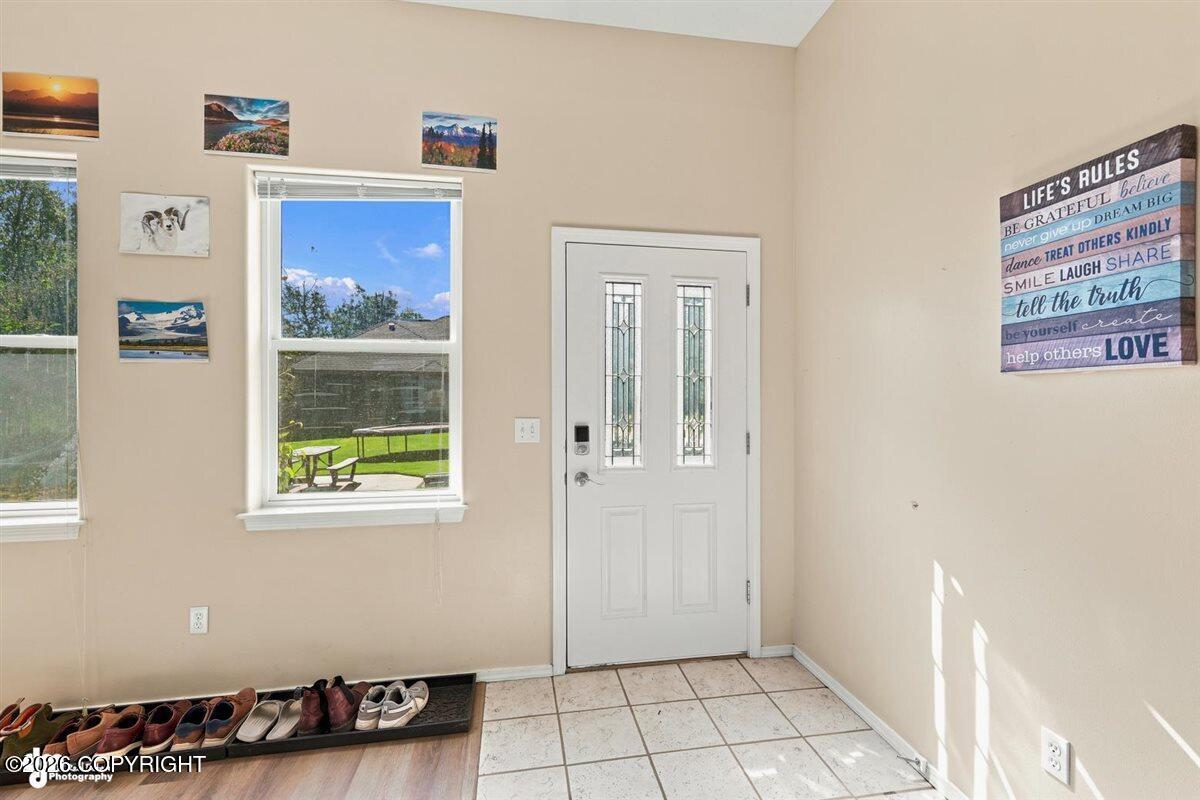 3318 S Charming Valley Loop