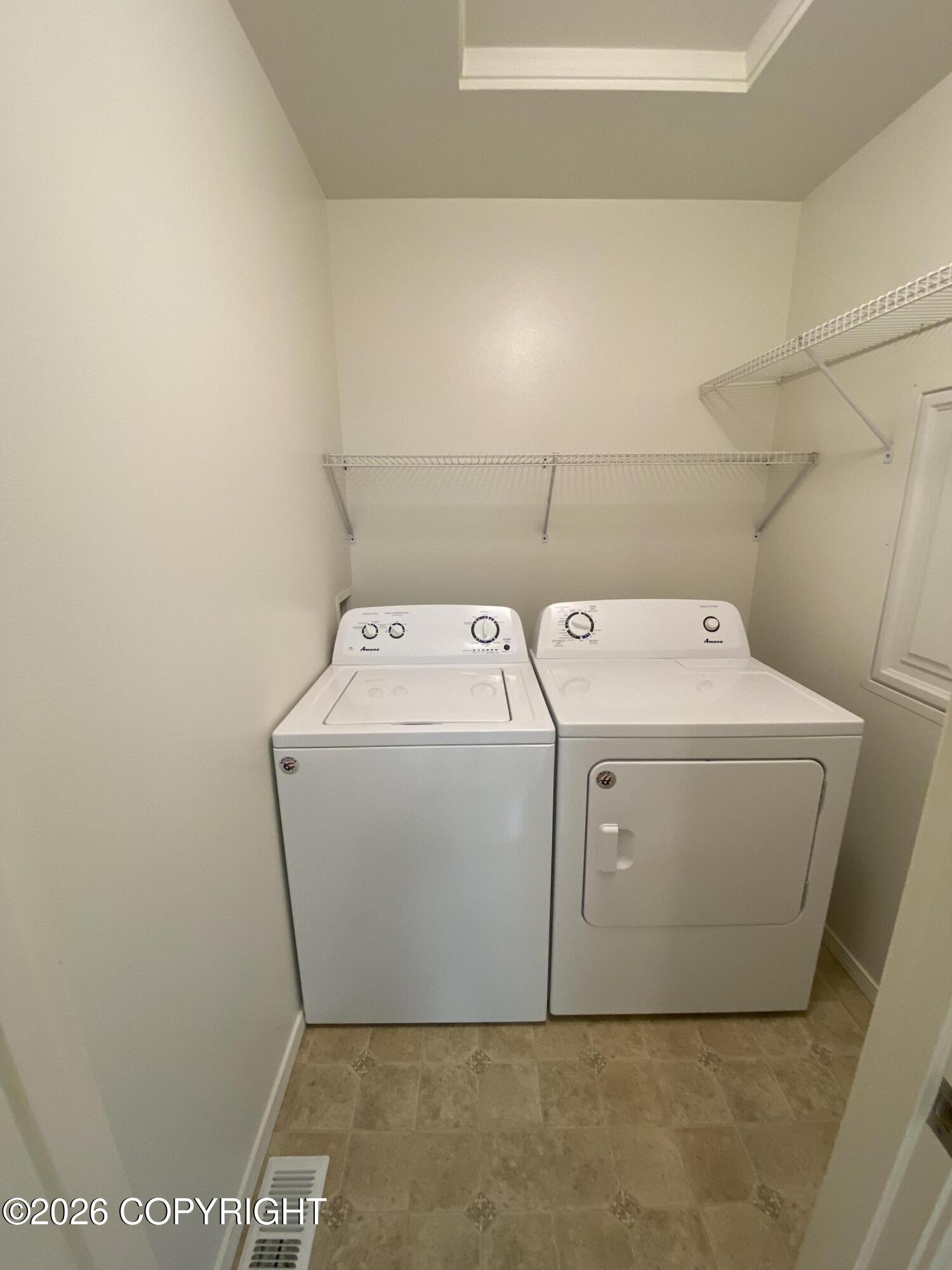 8953 Eagle Pl Loop