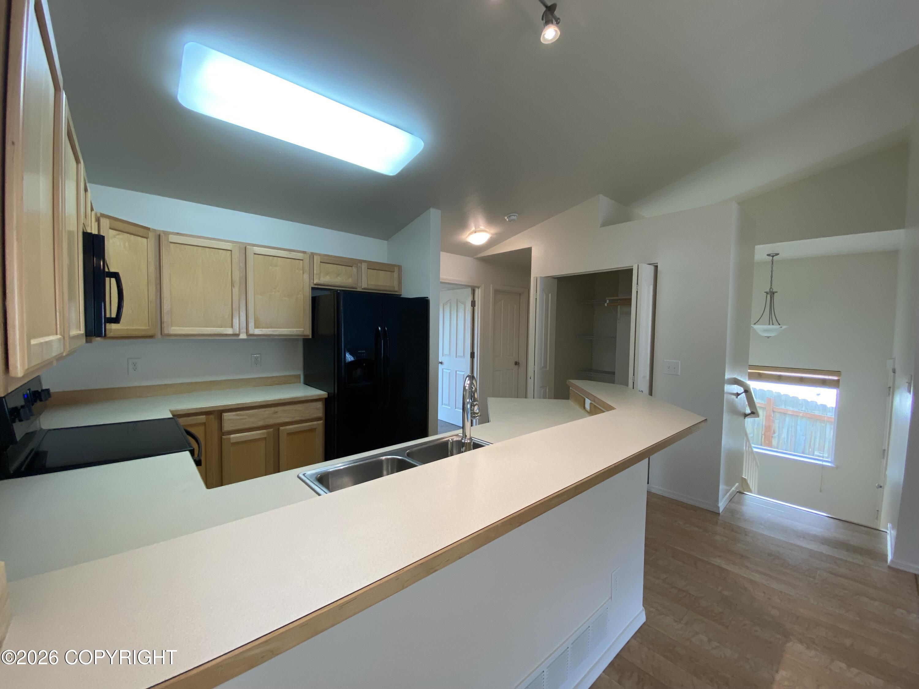 8953 Eagle Pl Loop
