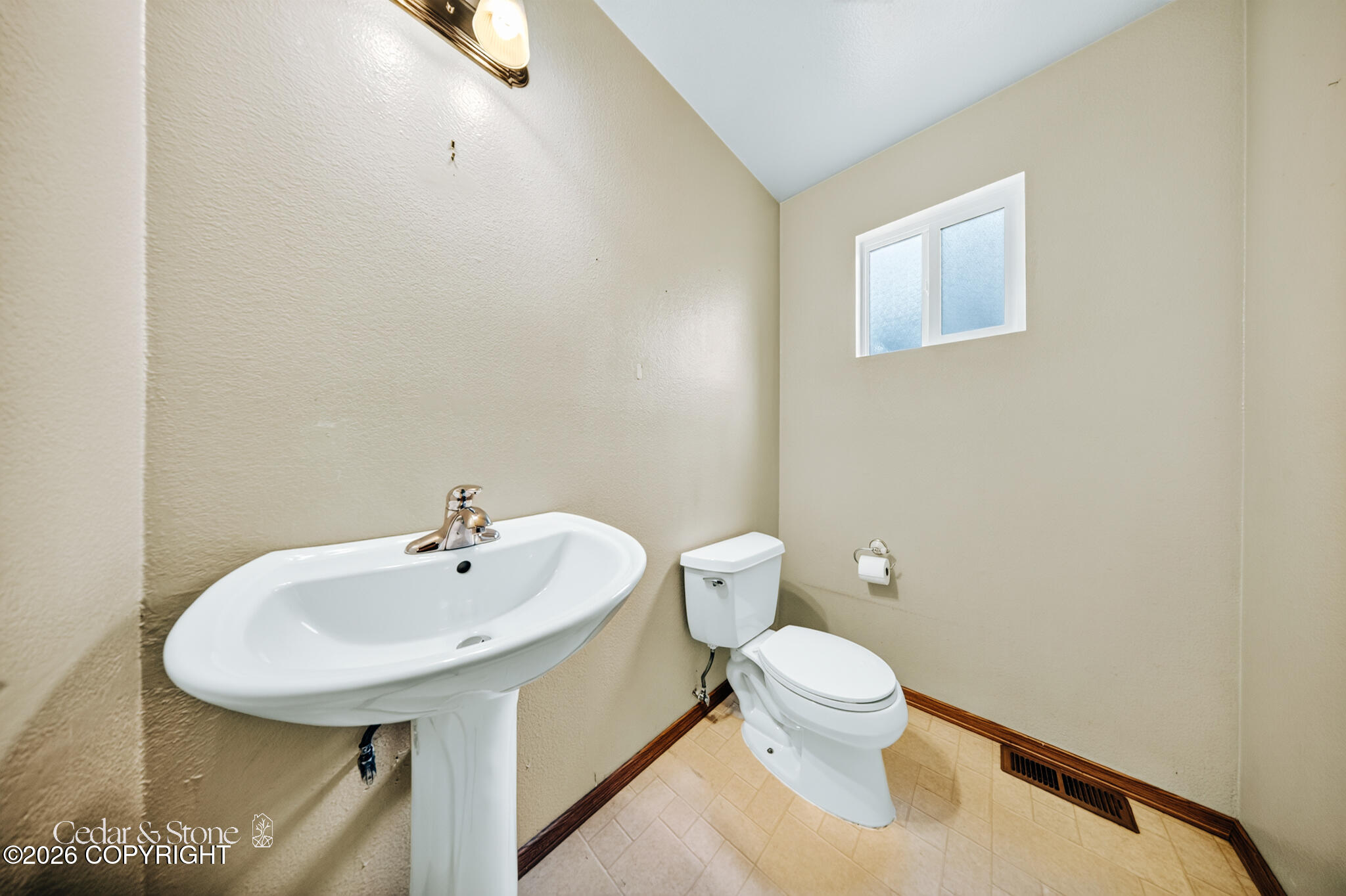 3139 Bridle Lane