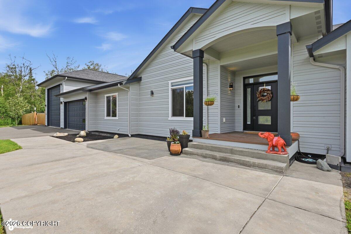 1435 S Andre Circle