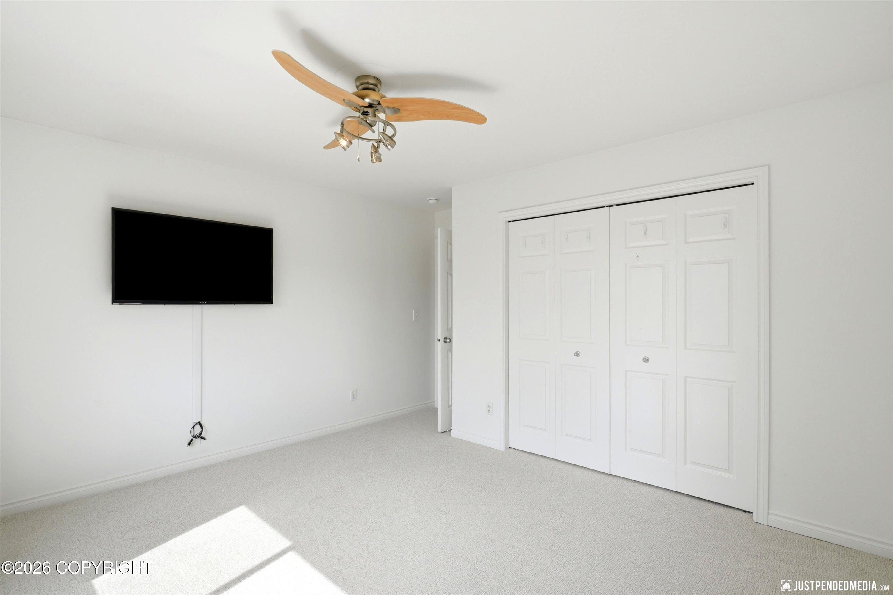 5717 Yukon Charlie Loop