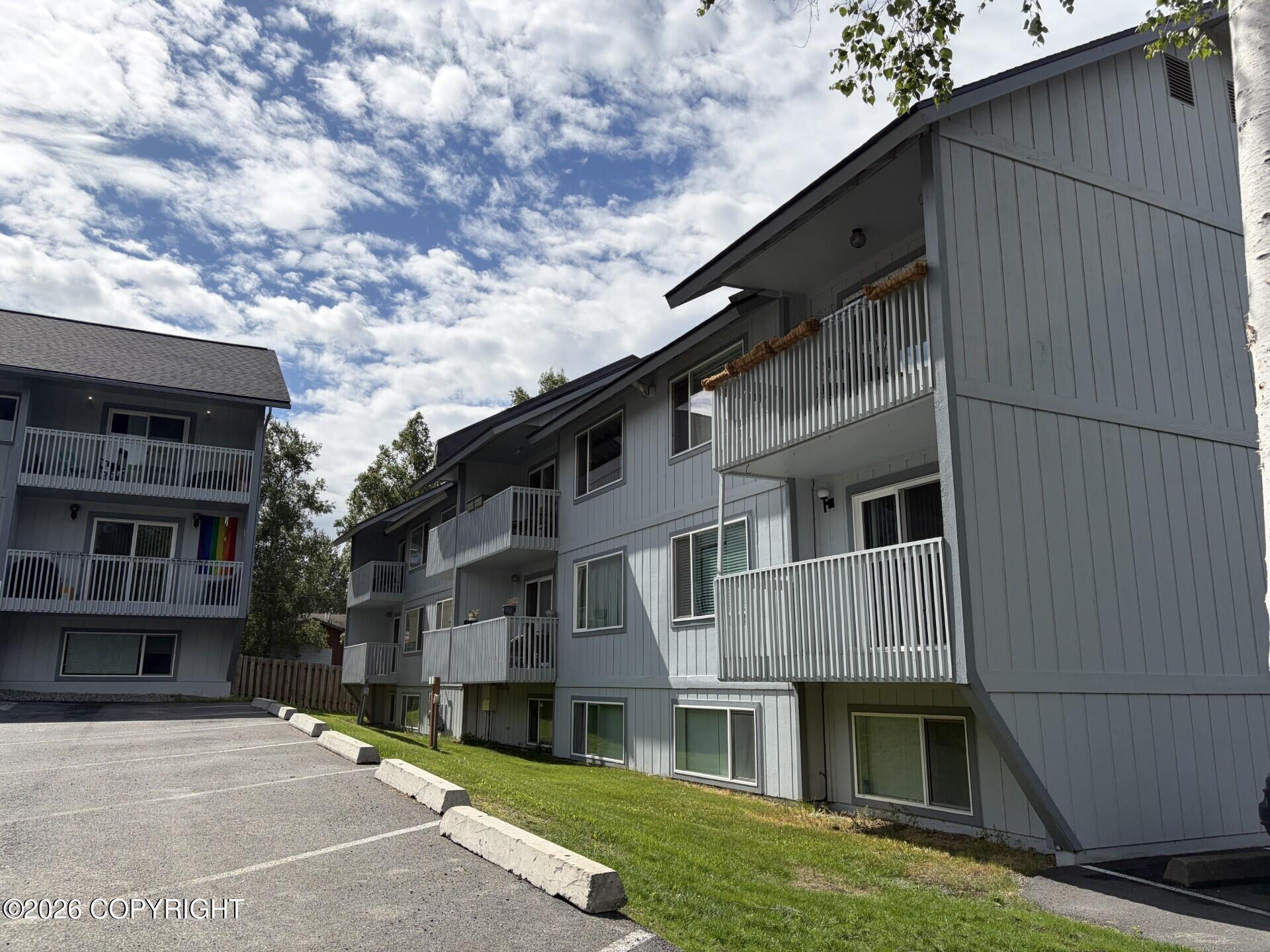 17032 Easy Street