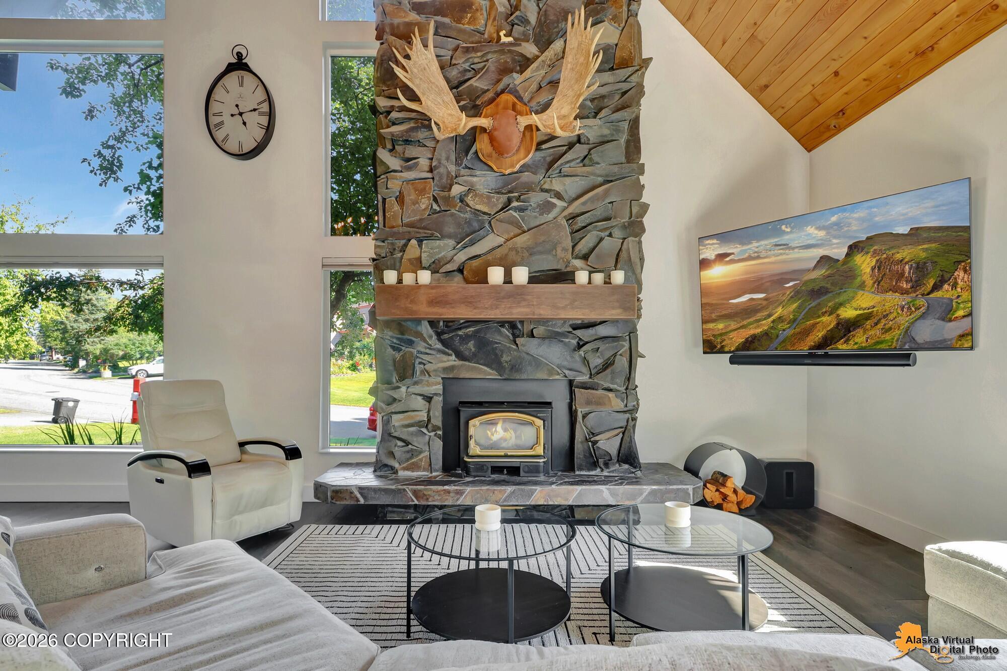 2121 Belmont Drive