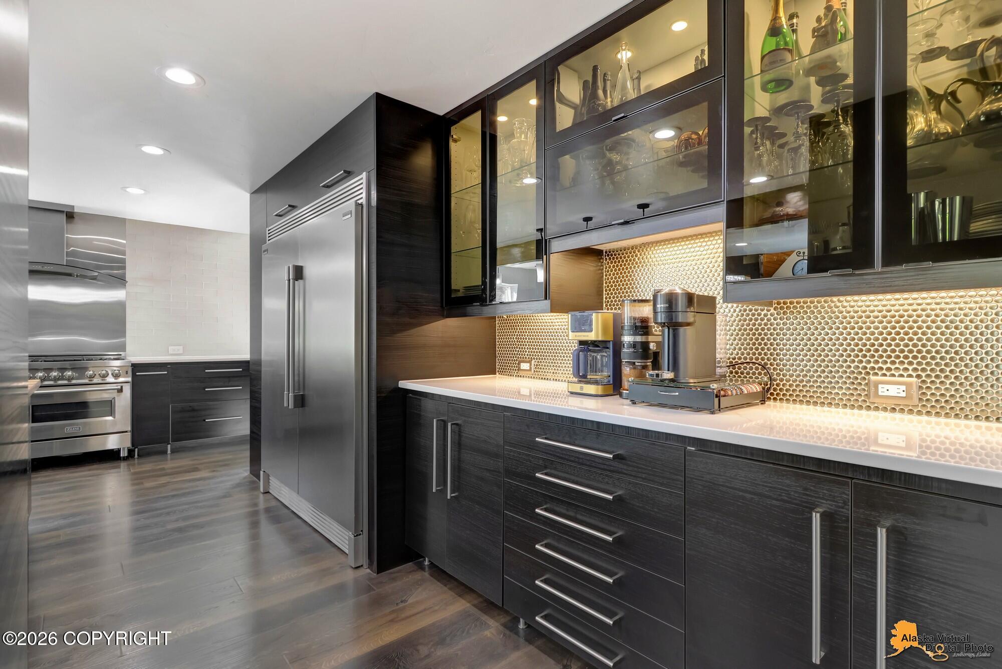 2121 Belmont Drive