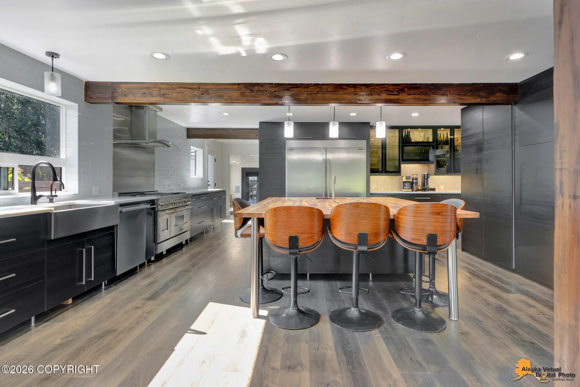 2121 Belmont Drive