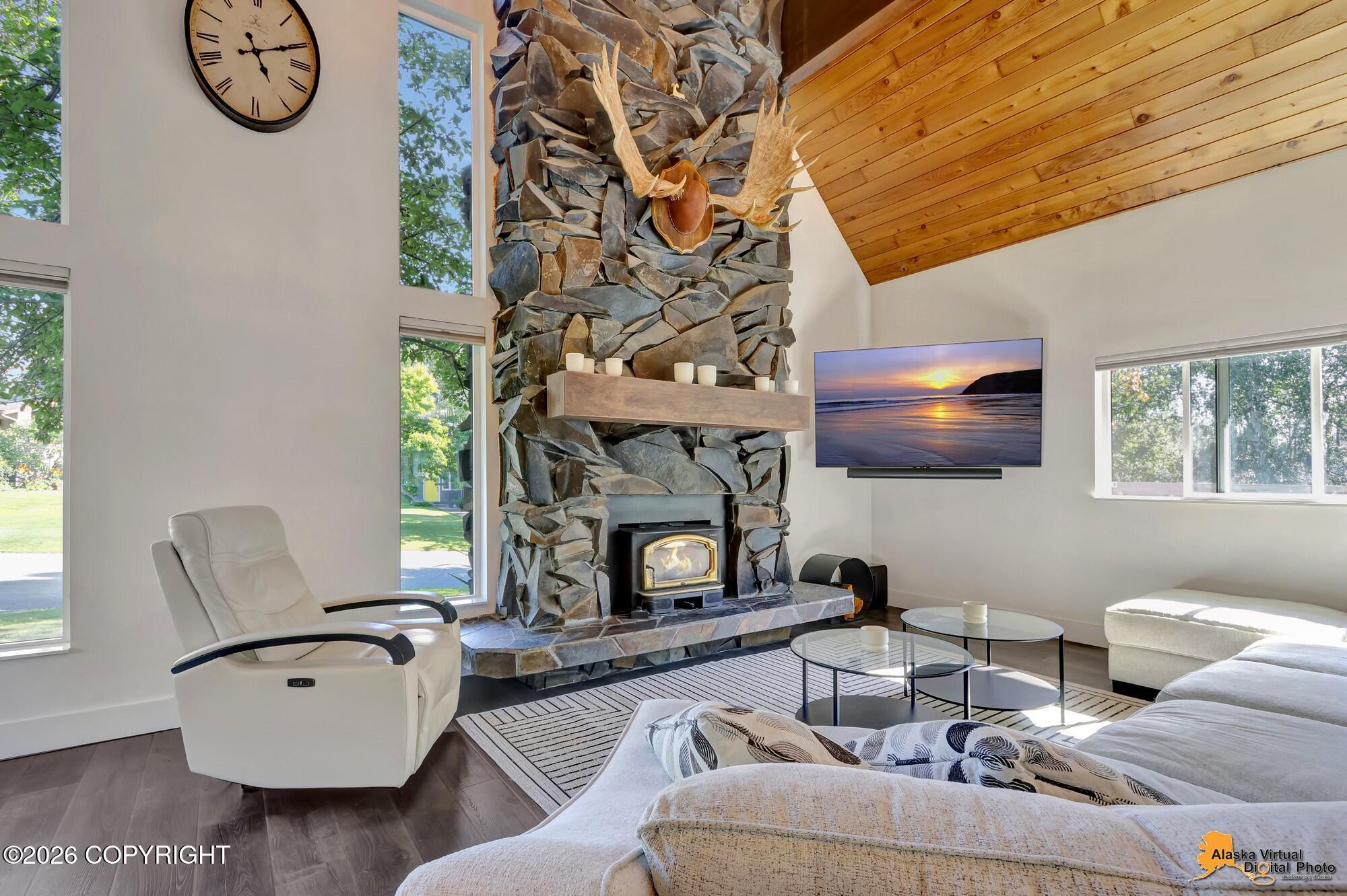 2121 Belmont Drive