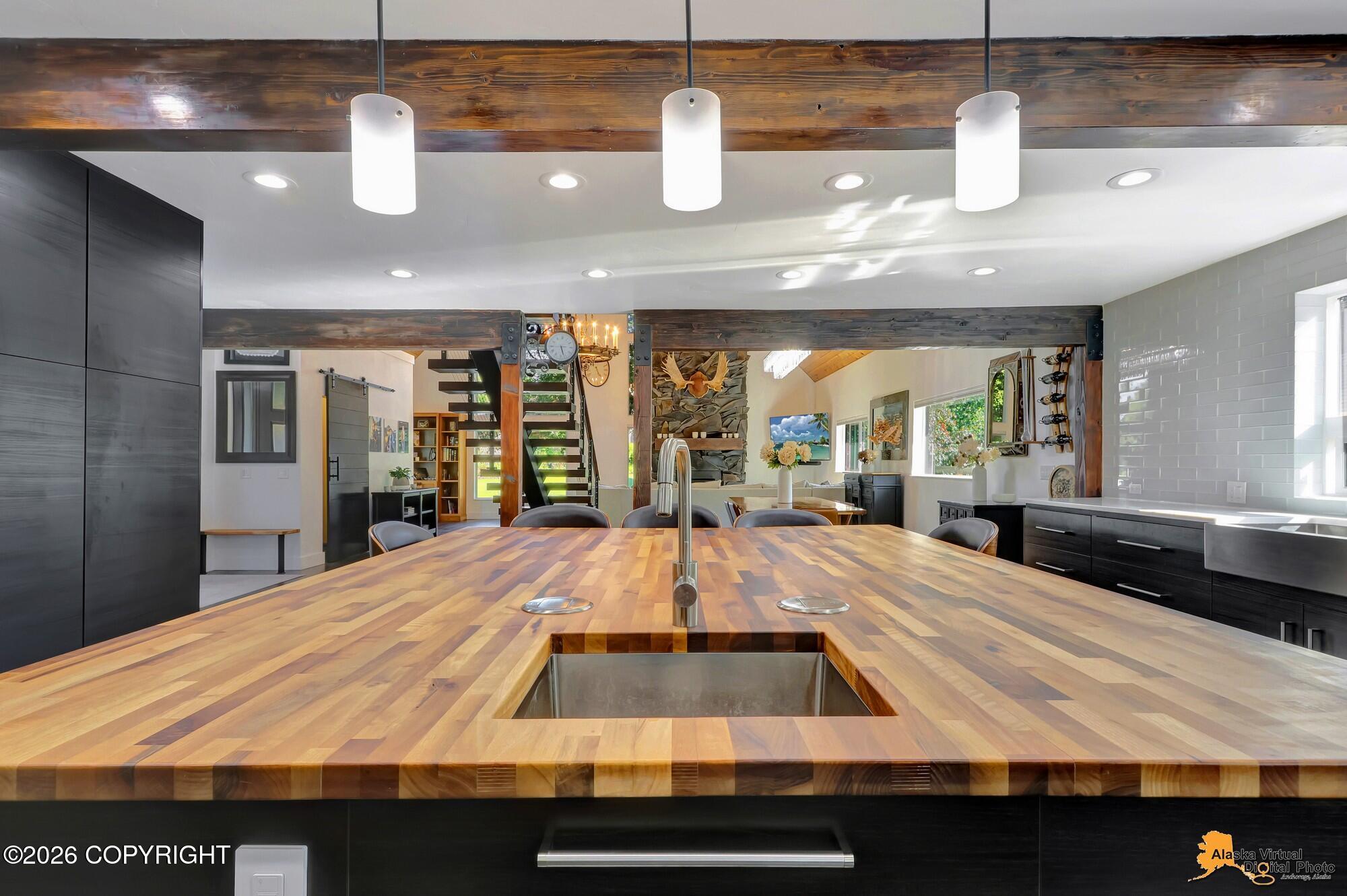 2121 Belmont Drive