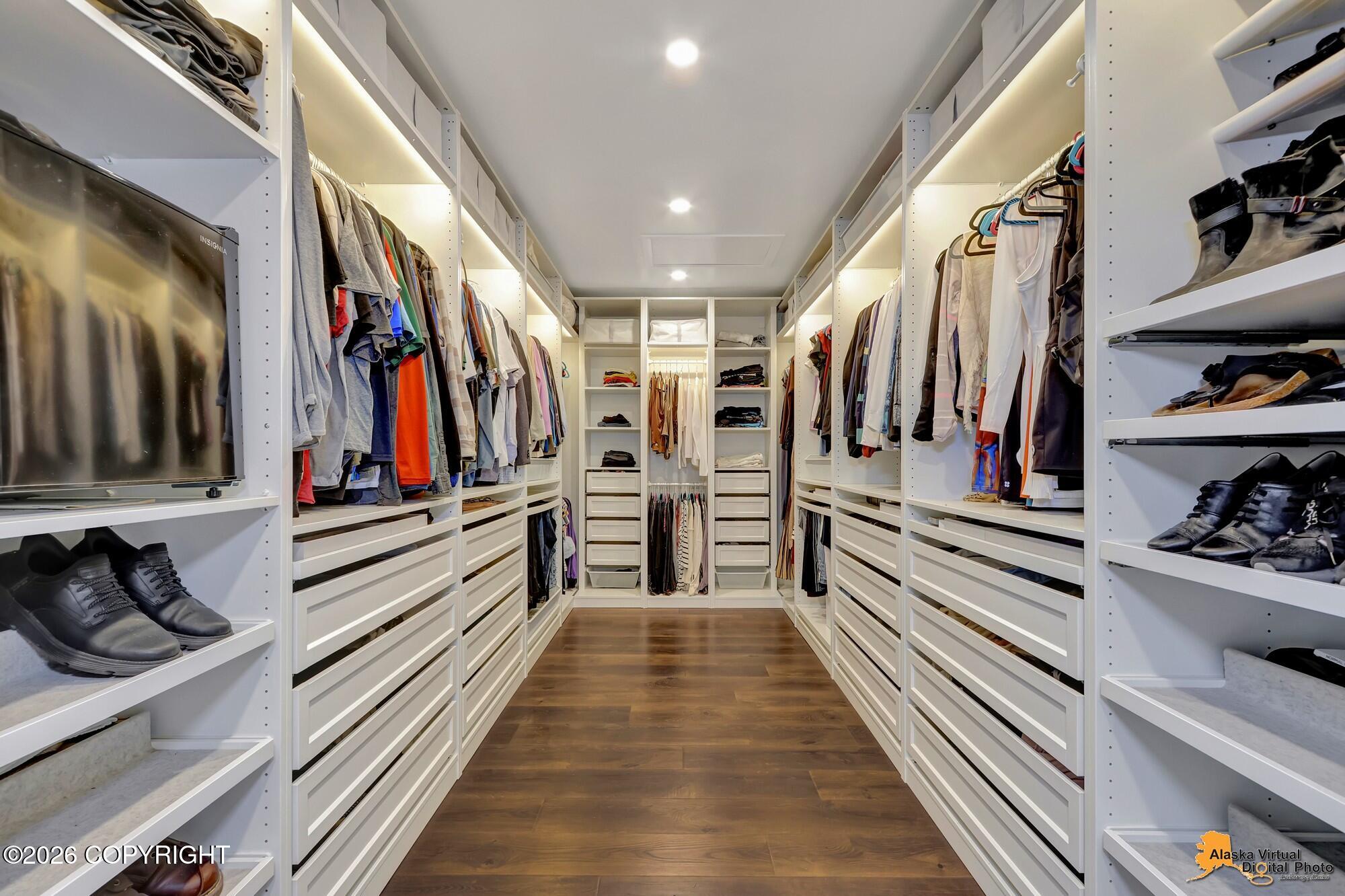 2121 Belmont Drive