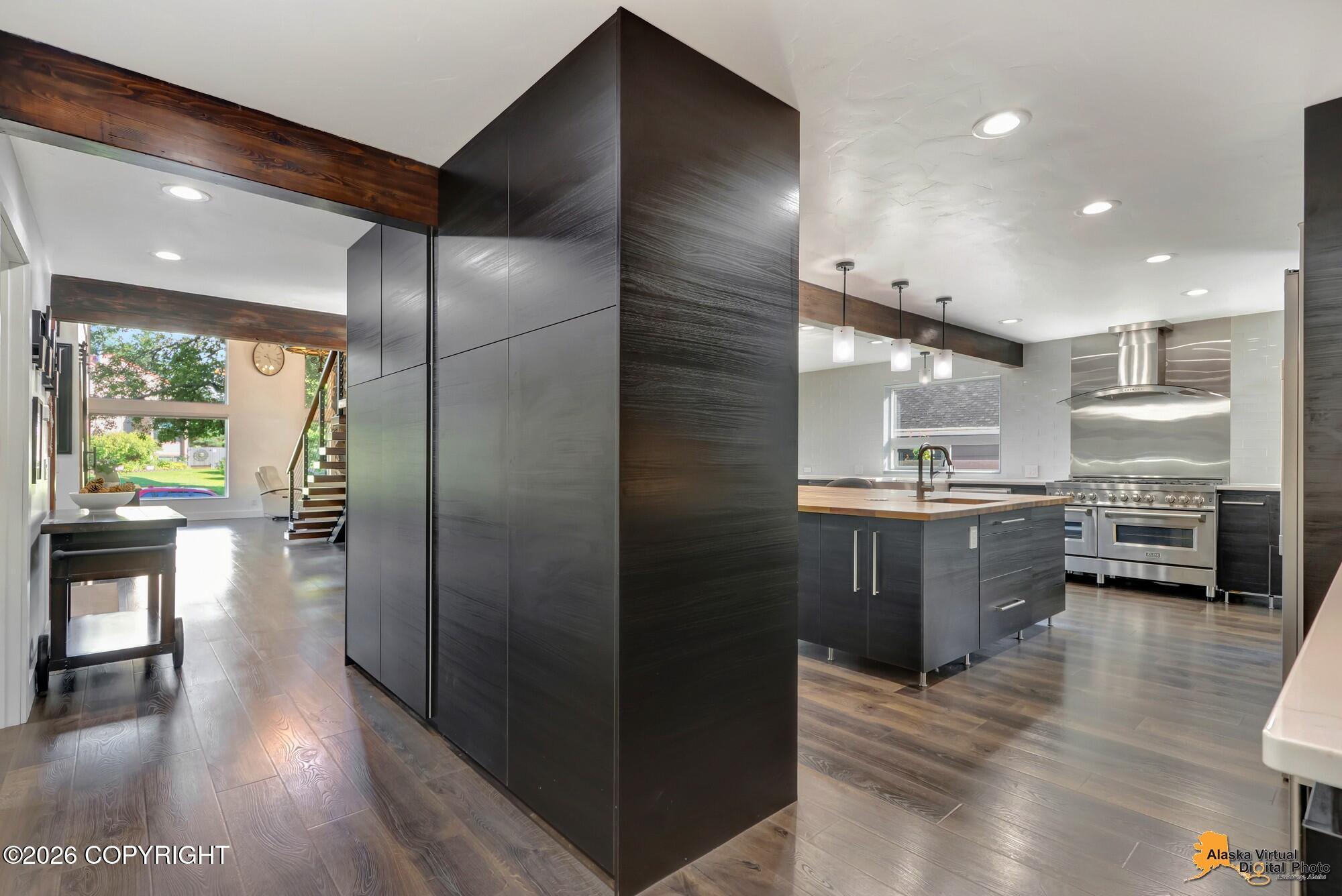 2121 Belmont Drive
