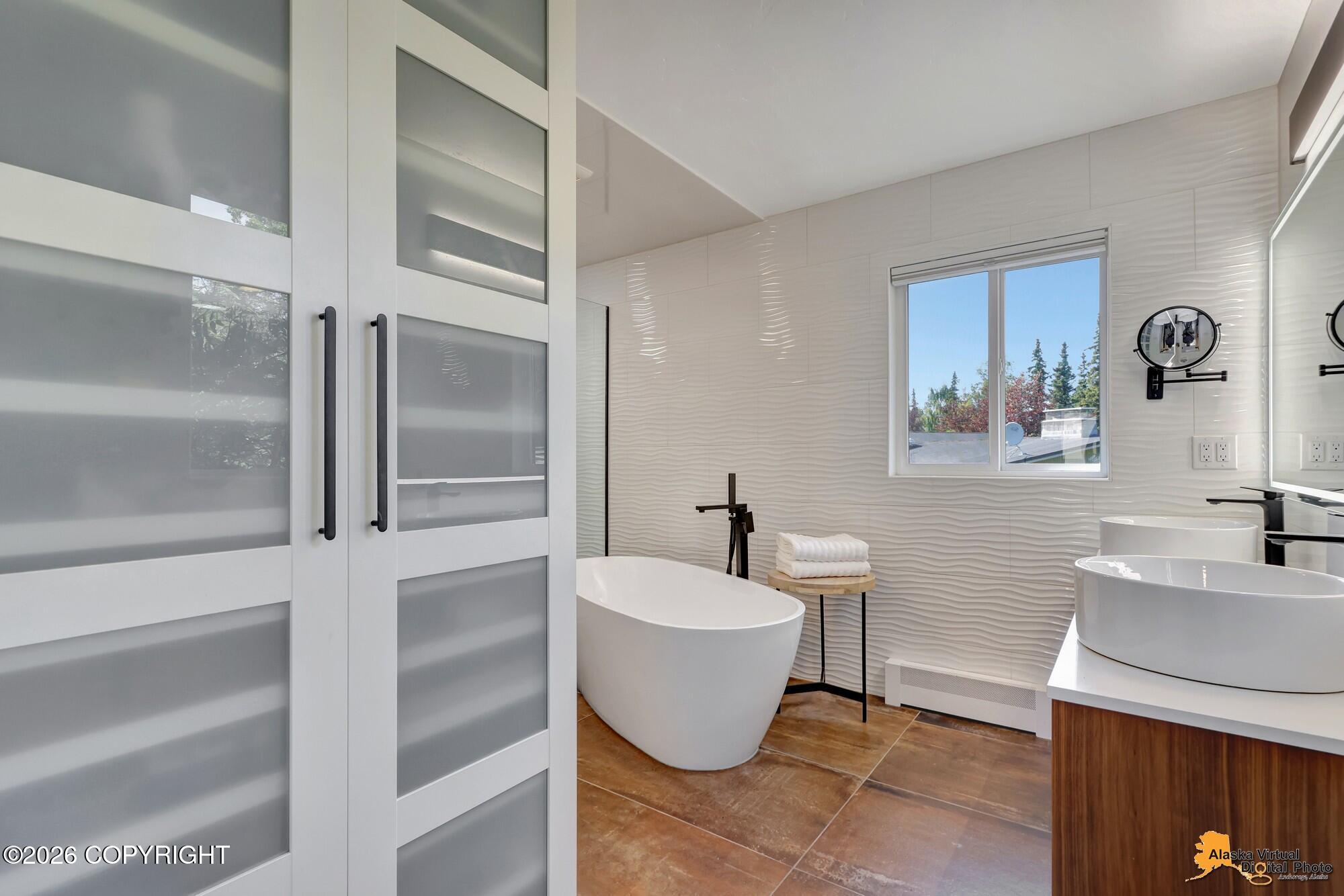 2121 Belmont Drive