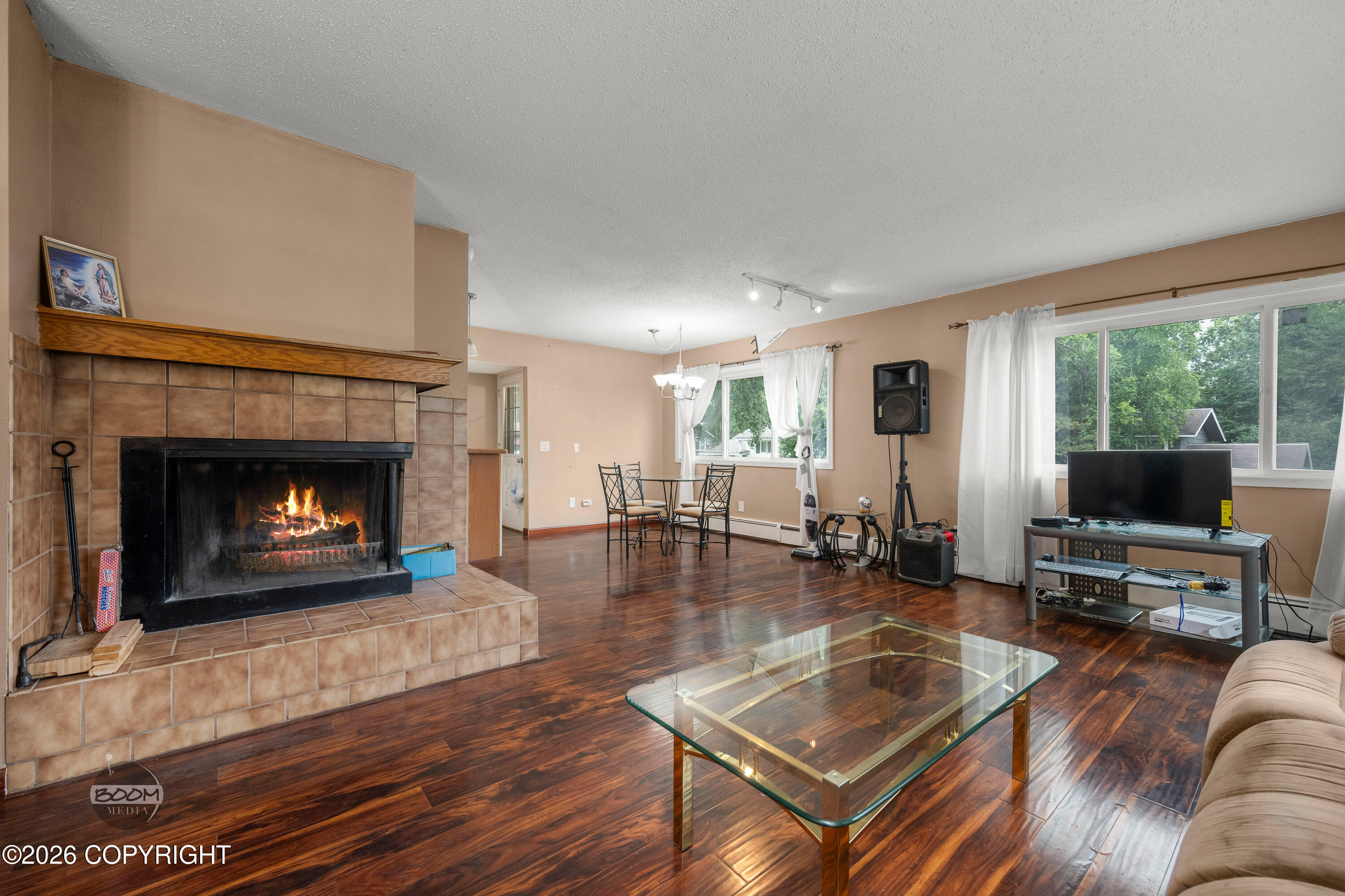 890 Lancaster Drive