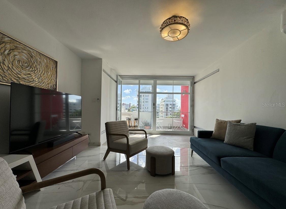 1309 MAGDALENA AVE. #M-61