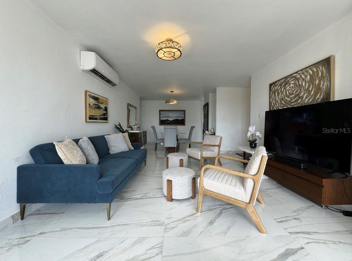 1309 MAGDALENA AVE. #M-61