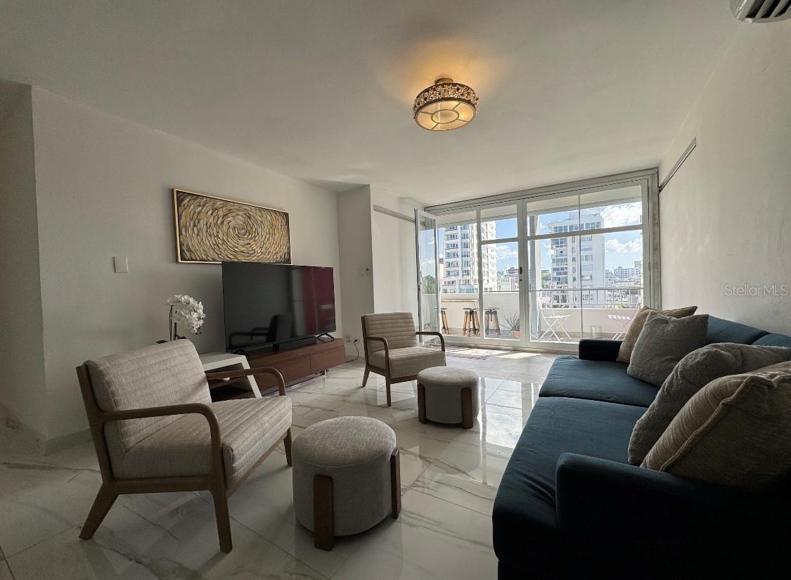 1309 MAGDALENA AVE. #M-61