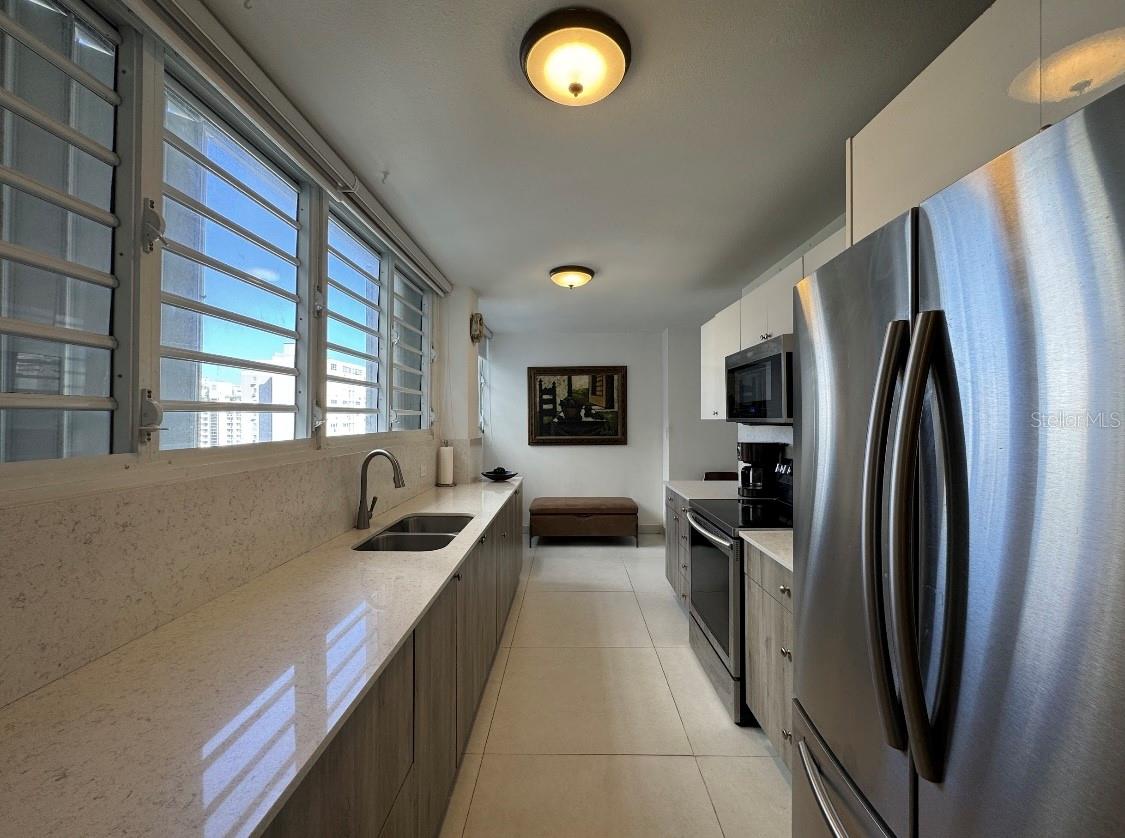 1309 MAGDALENA AVE. #M-61