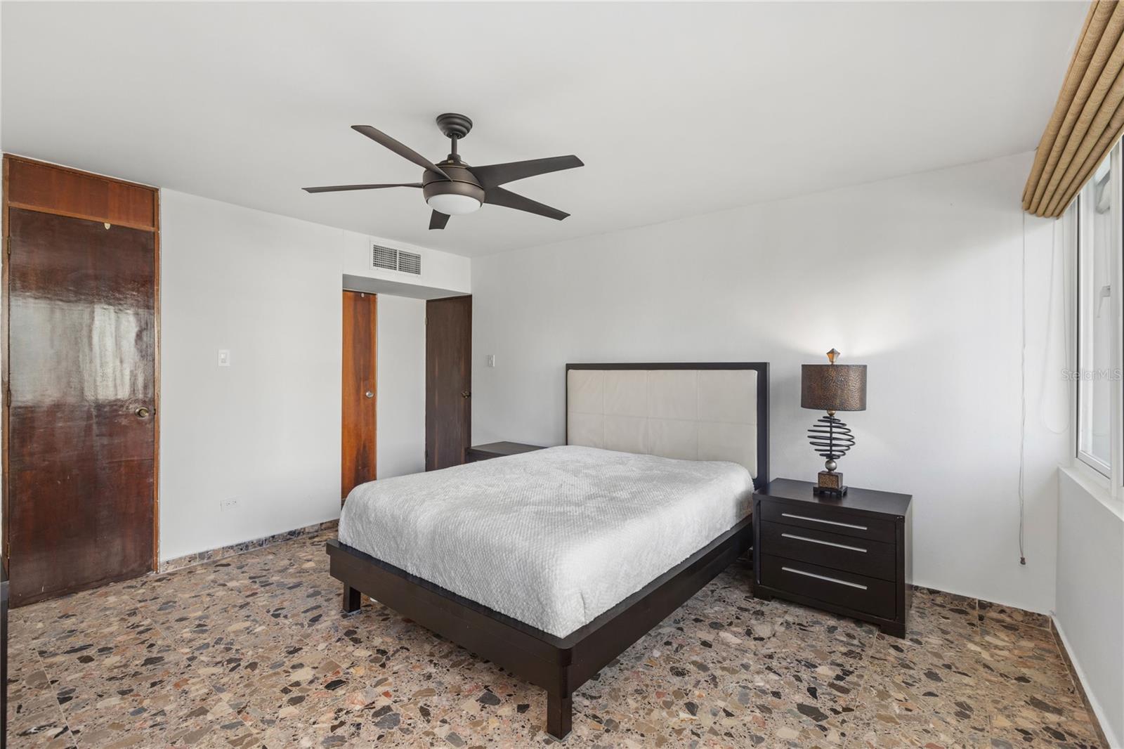 3307 ISLA VERDE AVENUE #304