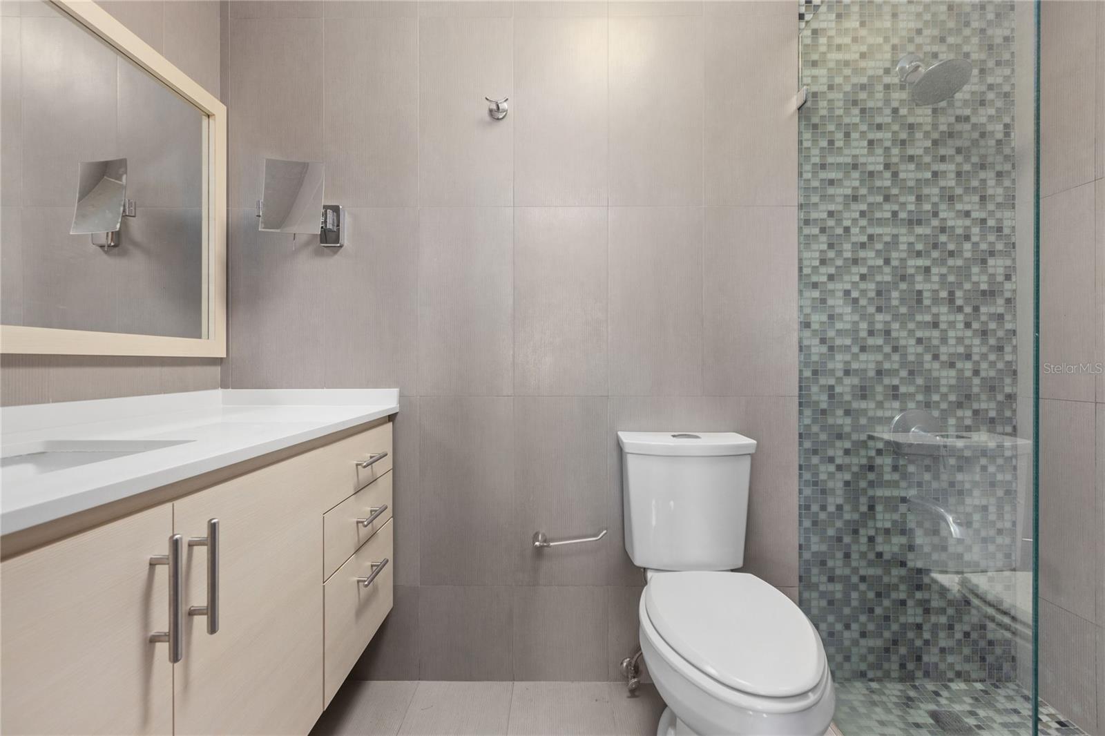 3307 ISLA VERDE AVENUE #304