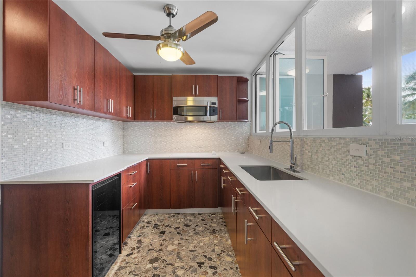 3307 ISLA VERDE AVENUE #304