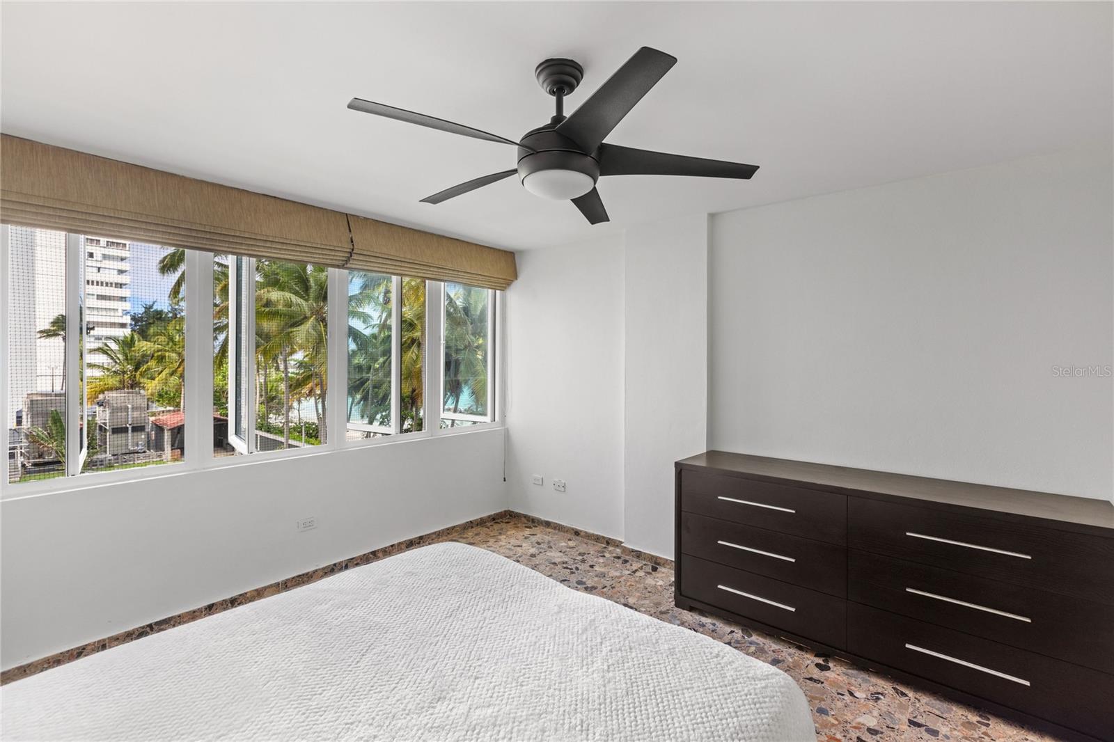 3307 ISLA VERDE AVENUE #304