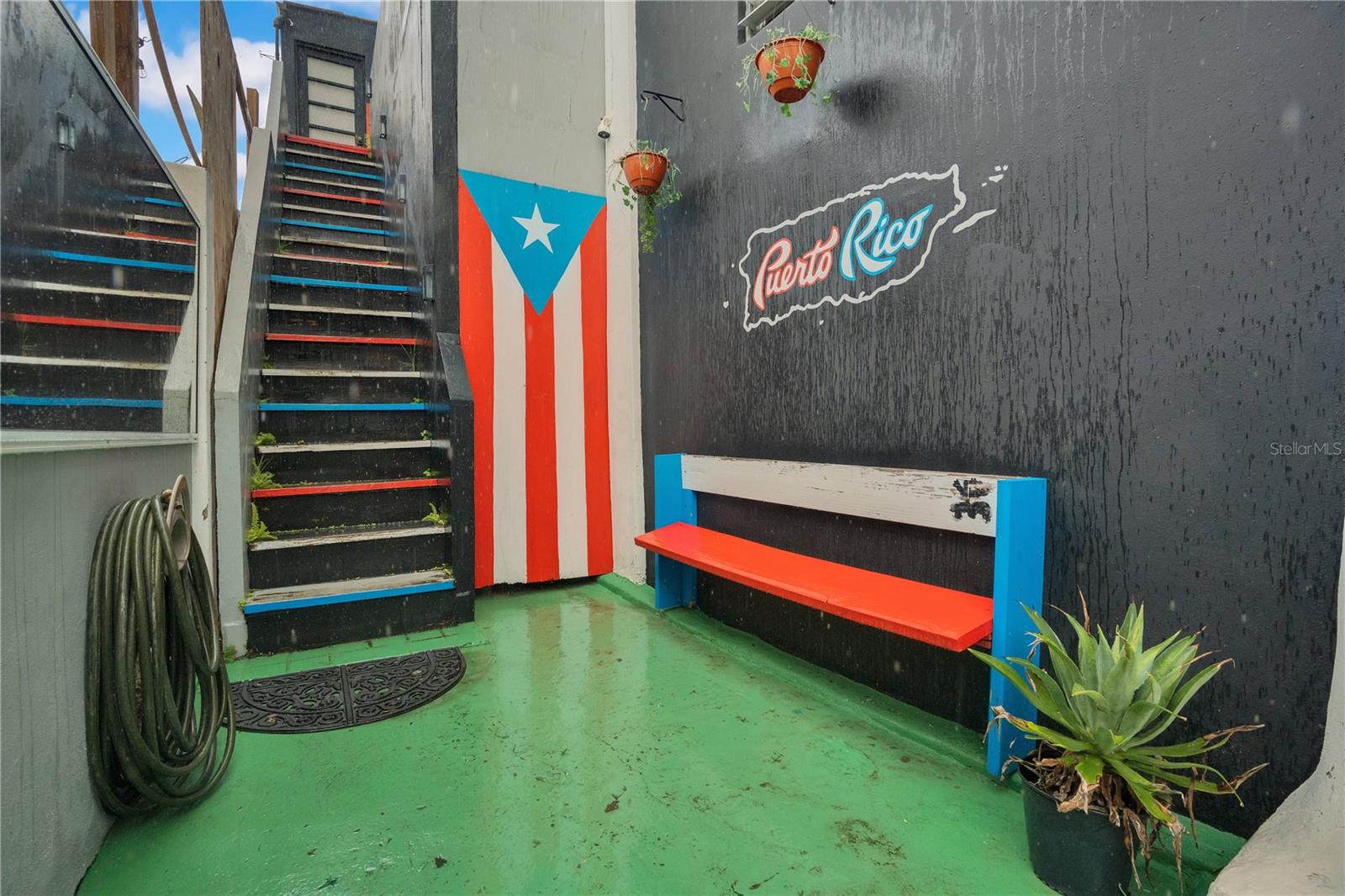 303 CALLE SAN AGUSTIN