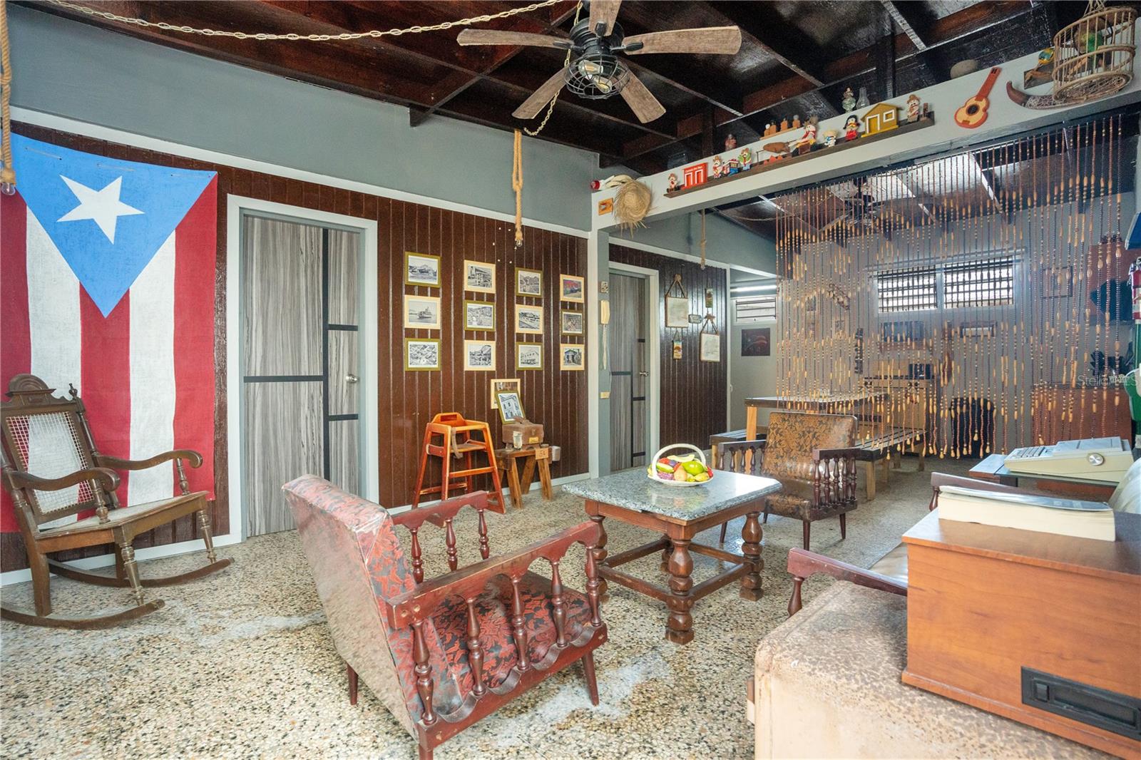 303 CALLE SAN AGUSTIN
