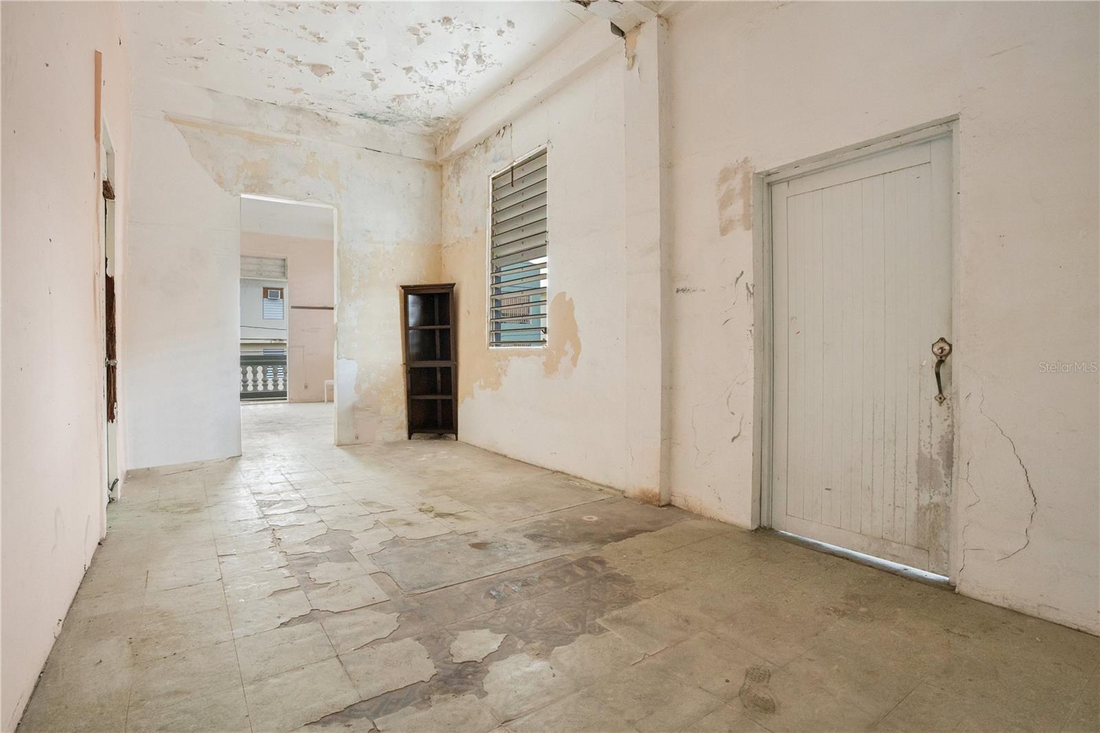 303 CALLE SAN AGUSTIN
