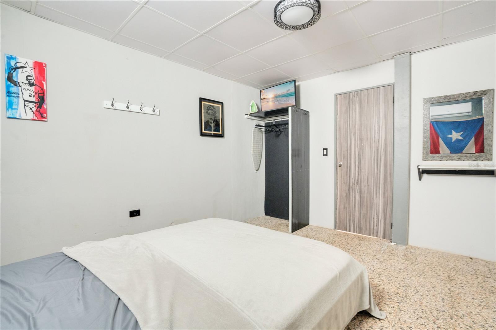 303 CALLE SAN AGUSTIN
