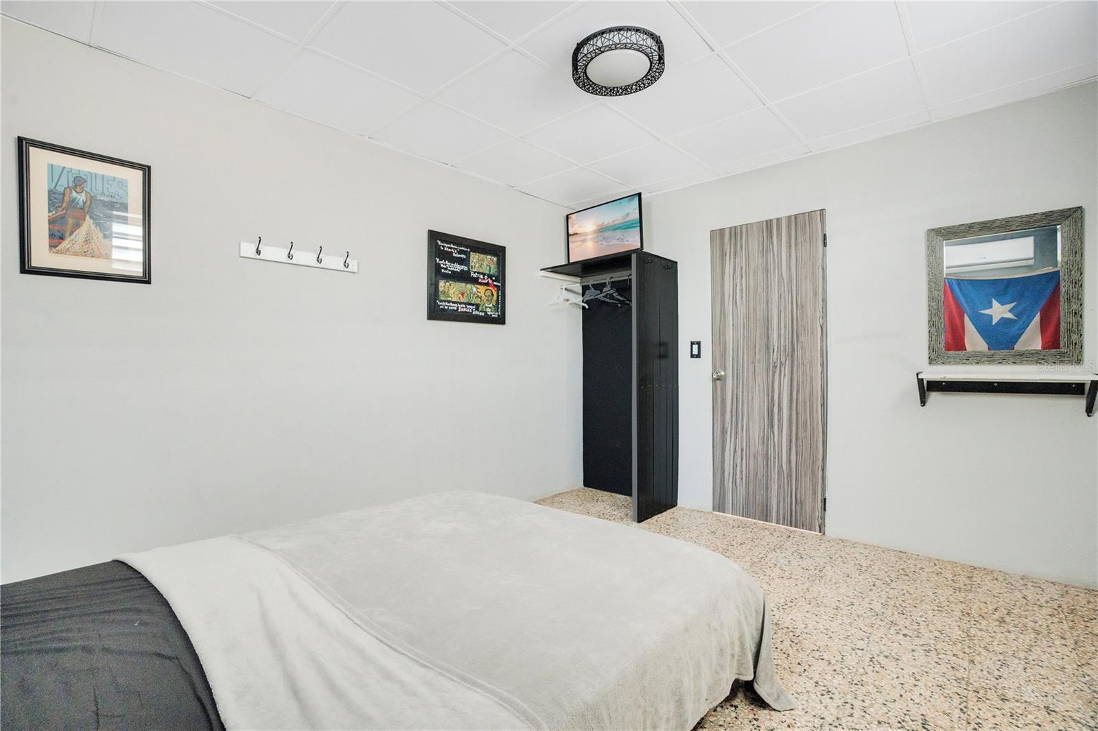 303 CALLE SAN AGUSTIN