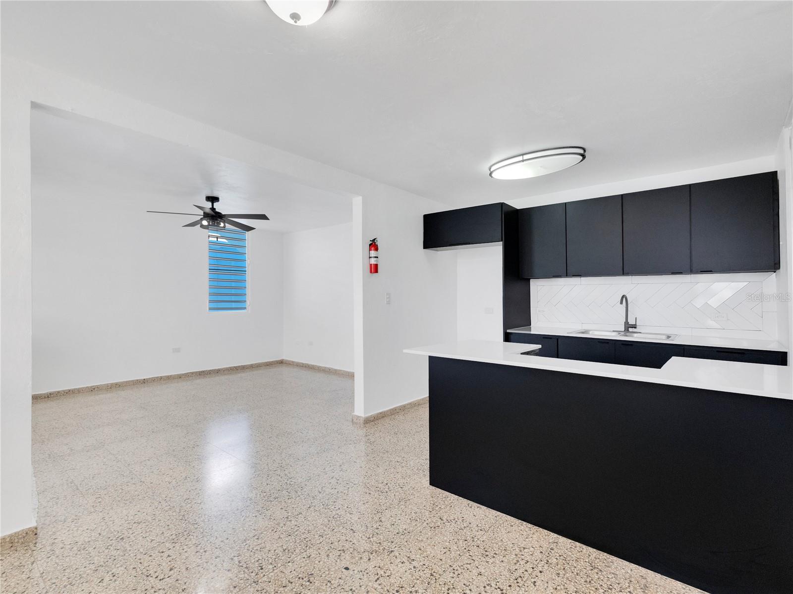 79 CALLE PRINCIPAL MAR