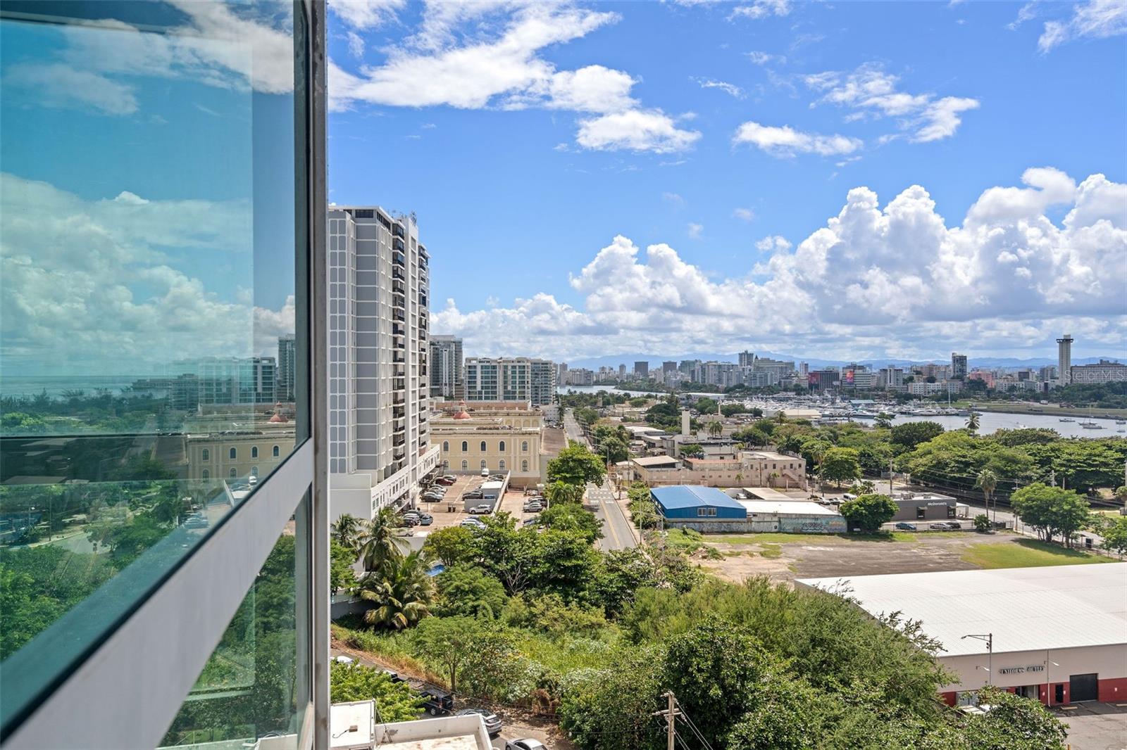 404 CONSTITUCION AVE #805